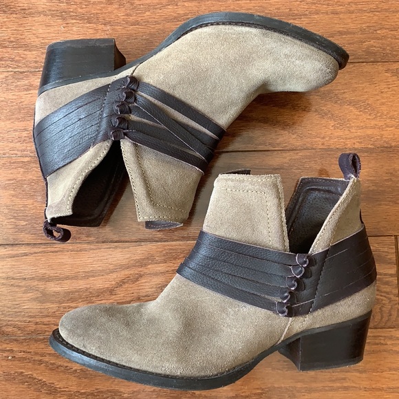 Diba Skyler Split Bootie Slip On Style Leather Suede Taupe & Dark Brown Size 6 - Picture 10 of 12